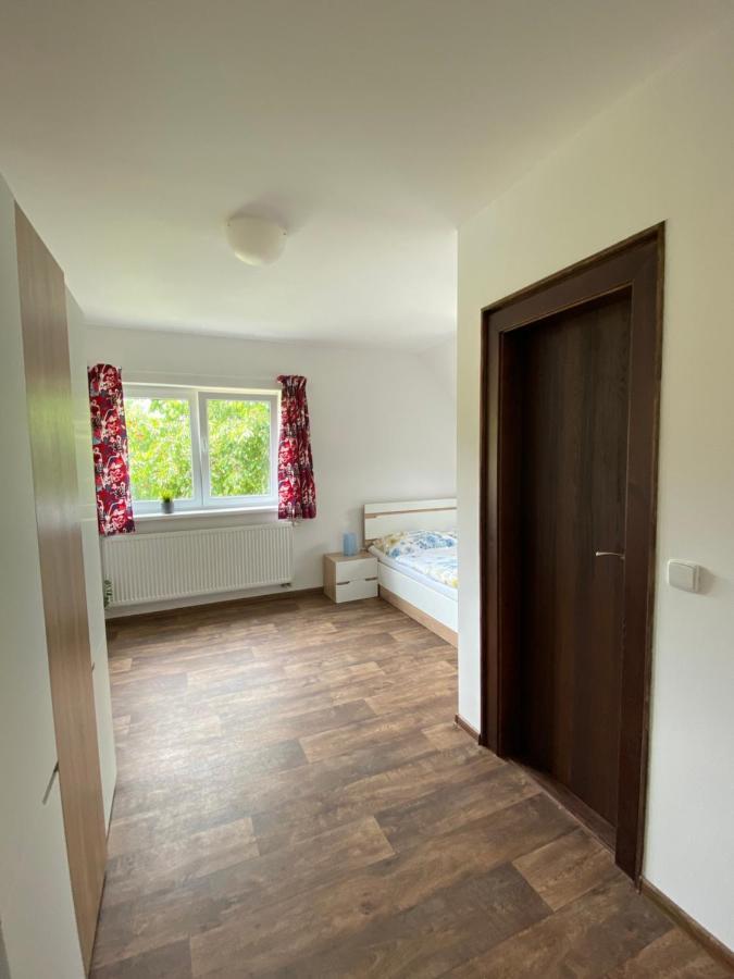 Apartmany Klarka Рокитнице над Ийзероу Екстериор снимка